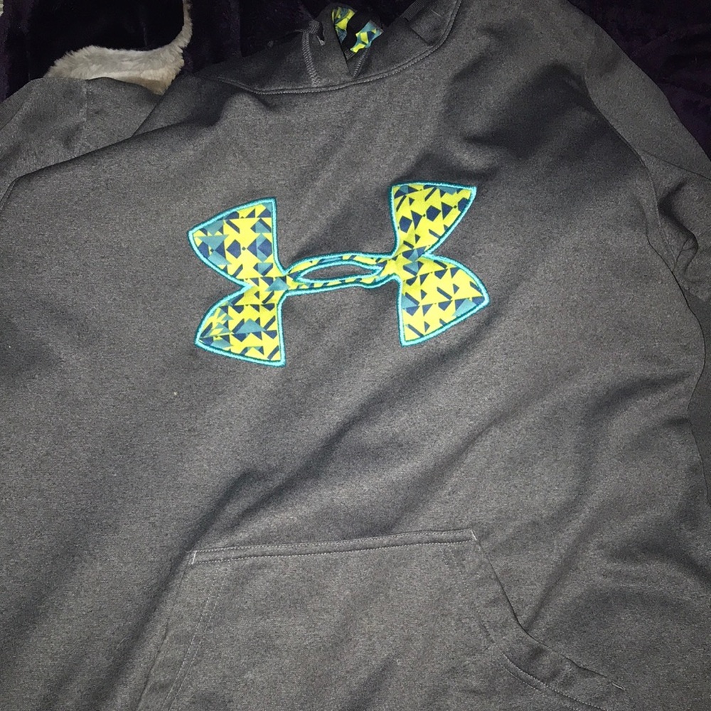 Green and blue under armor hoodie!💙